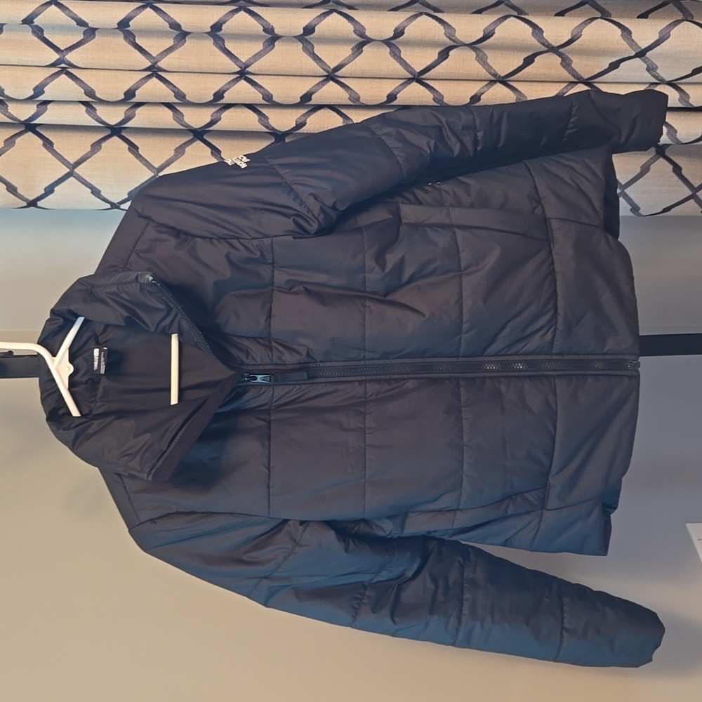The North Face ® Women's Chest Logo Everyday Insulated Jacket
